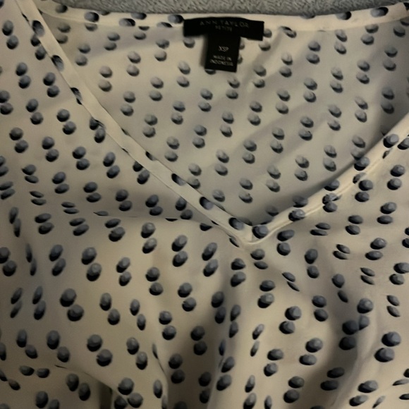 Ann Taylor top - Picture 2 of 3